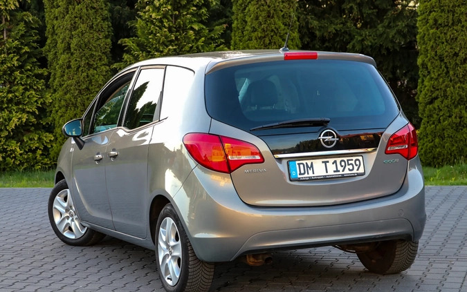 Opel Meriva cena 23900 przebieg: 137682, rok produkcji 2011 z Otwock małe 781